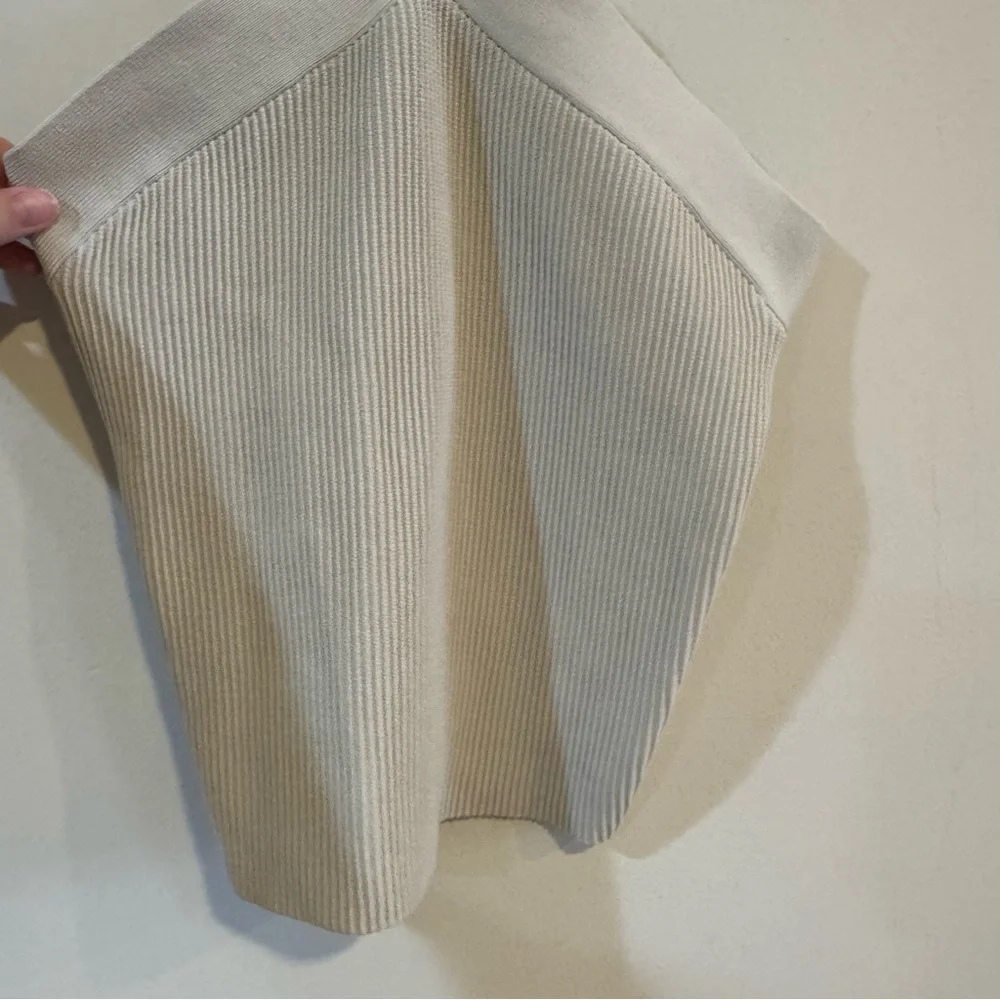 Babaton Sculpt Knit Criss Cross Tank - Picture 3 of 5